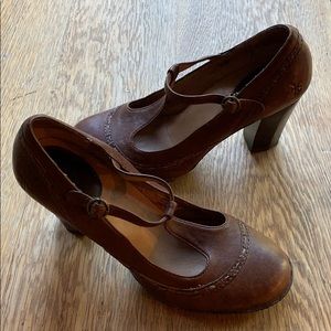 Frye heels Adrienne Stitch 6.5